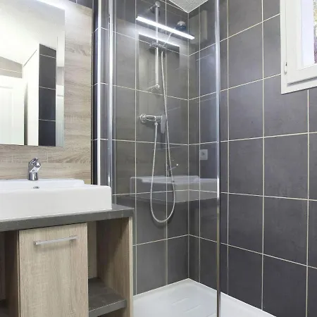 Comfortable With A Dishwasher, At 2 5 Km Saint Aygulf