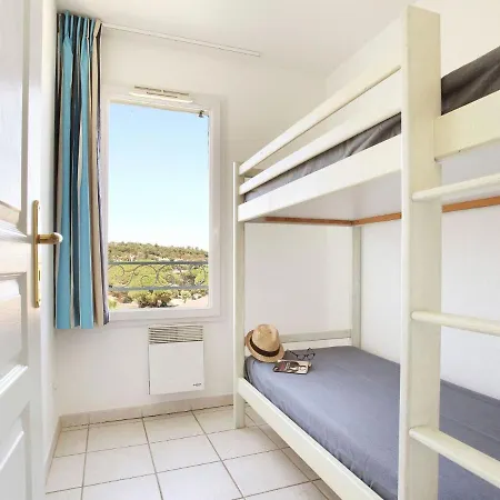 Comfortable With A Dishwasher, At 2 5 Km Apartamento *